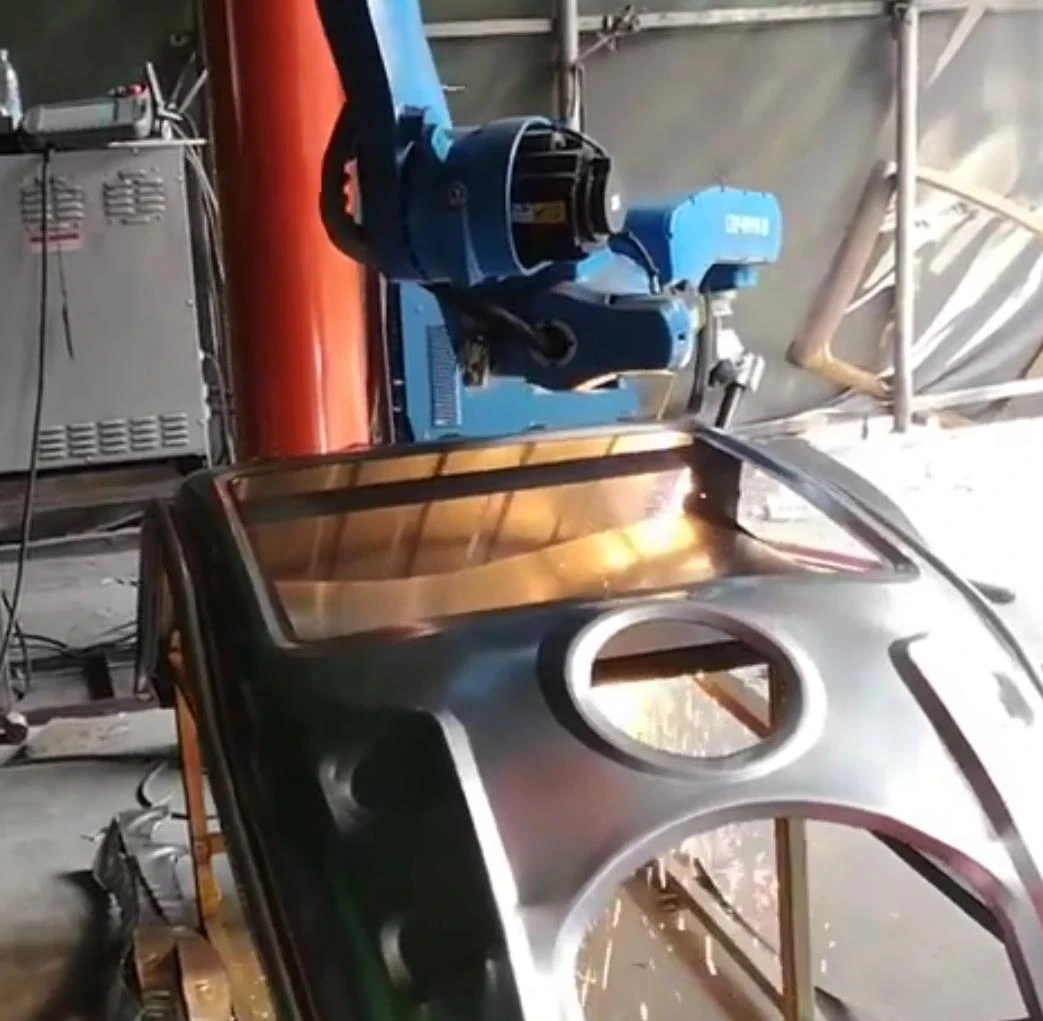 Plazmavágó háromkerekű keret alkalmazás + fejjel lefelé robot.