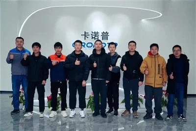 (Chengdu) A képzés első fázisának modern hegesztési technológiai intézete.